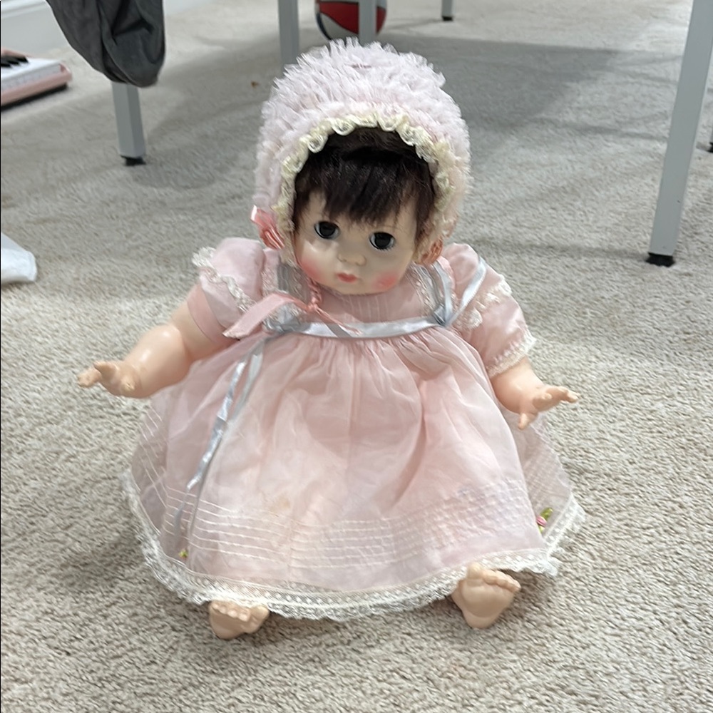 Madame Alexander Mary Mini vintage doll